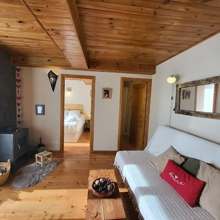 Acogedor En * Osséja
